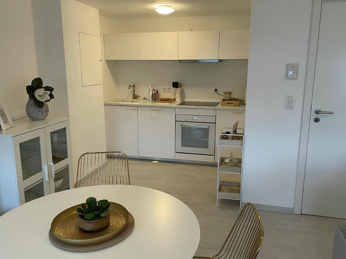 Le Relax By La Dame De Coeur - Logement Zen Urbain Namur Ngoại thất bức ảnh